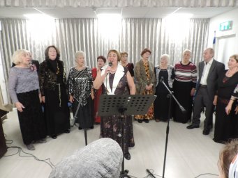 РОМАНСЫ  ПОЮТ ВЕТЕРАНЫ